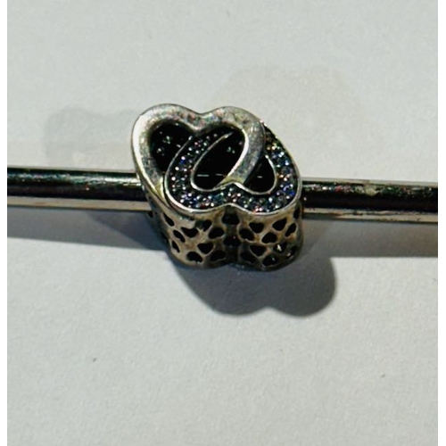 1029 - Pandora Entwined Love Heart Charm