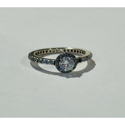 1030 - Pandora Classic Round Sparkle Halo Ring (3 Stones Missing)