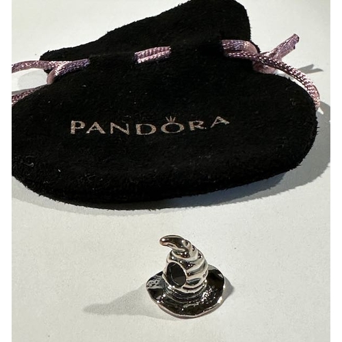 965 - Pandora Harry Potter Sorting Hat Charm