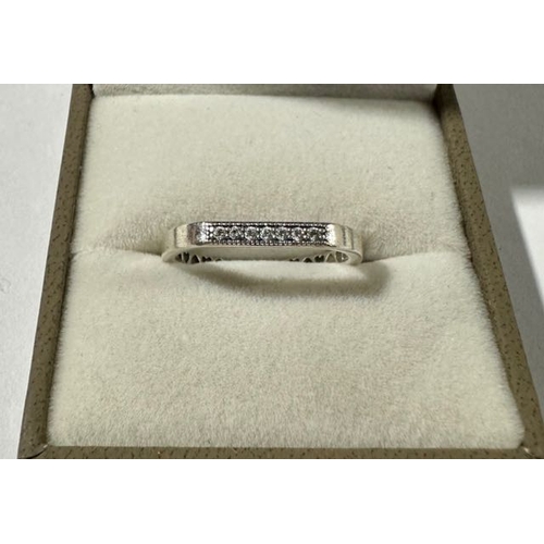 977 - Pandora Sparkling Bar Stacking Ring