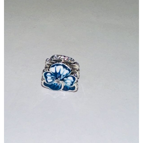 981 - Pandora Blue Pansy Flower Charm