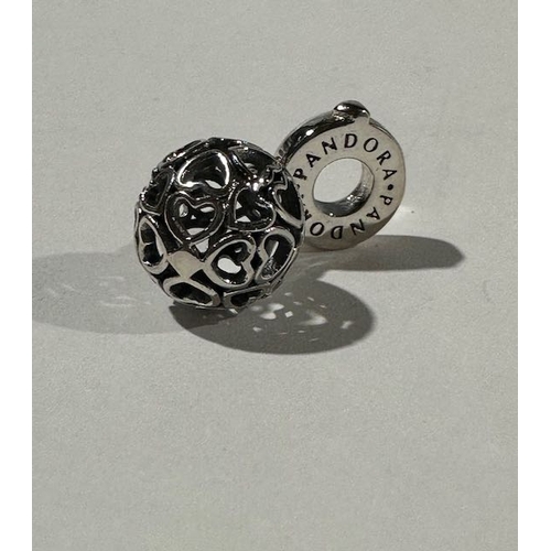 984 - Pandora Harmonious Hearts Dangle Charm