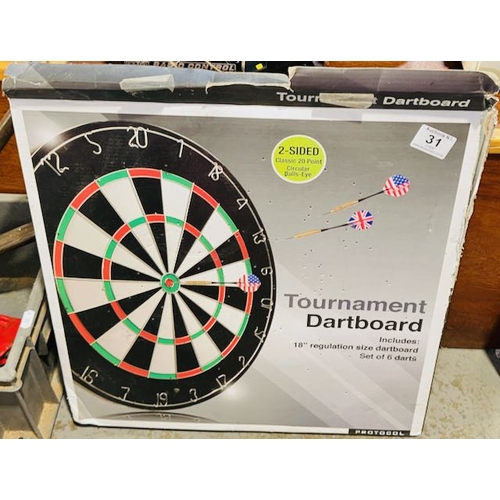 31 - Tornament Dartboard Boxed