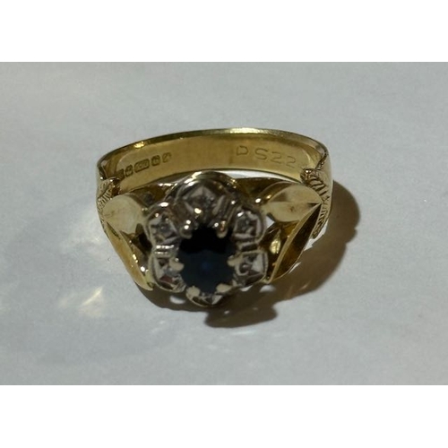 373A - 18ct Diamond & Sapphire Ring