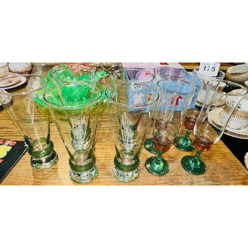 175 - 9x Vintage Style Glasses with Coloured Stem