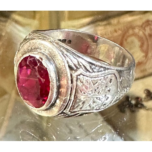 332 - Silver Eagle & Crest Shouldered Garnet Ring