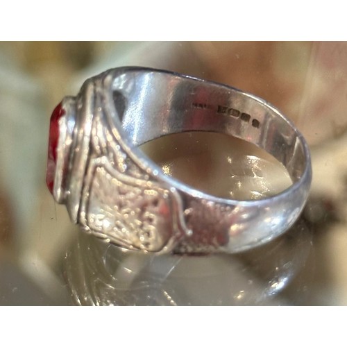 332 - Silver Eagle & Crest Shouldered Garnet Ring