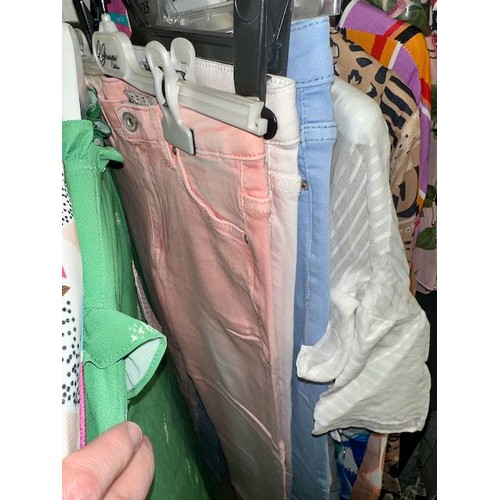 497 - Approx 20 x Pieces Of Ladies Designer Clothing With Tags RRP £1475 appx