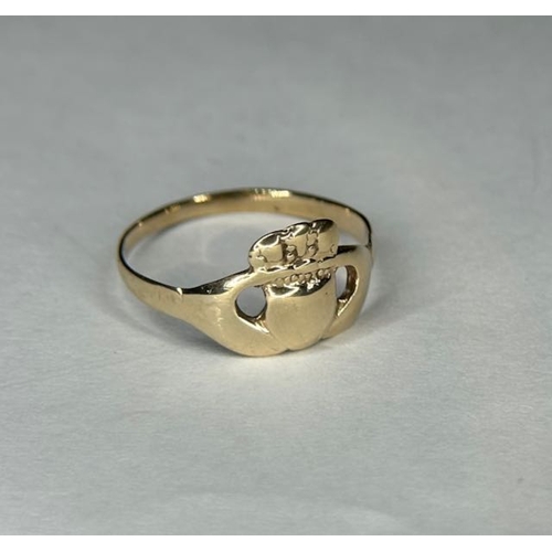 409 - 9ct Claddagh Ring