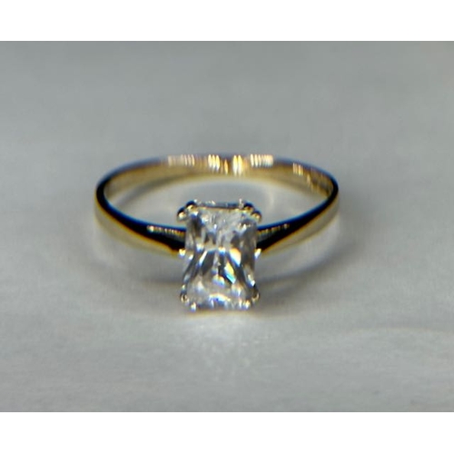 411 - 9ct Emerald Cut CZ Ring