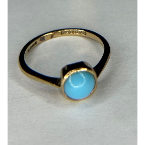 412 - 9ct Blue Stone Ring