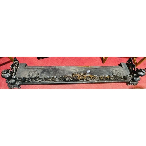 515 - Very Ornate Heavy Cast Fire Fender - 55x13