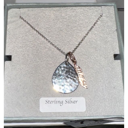 717 - Argento Silver Necklace With Leaf & Hammered Pendant