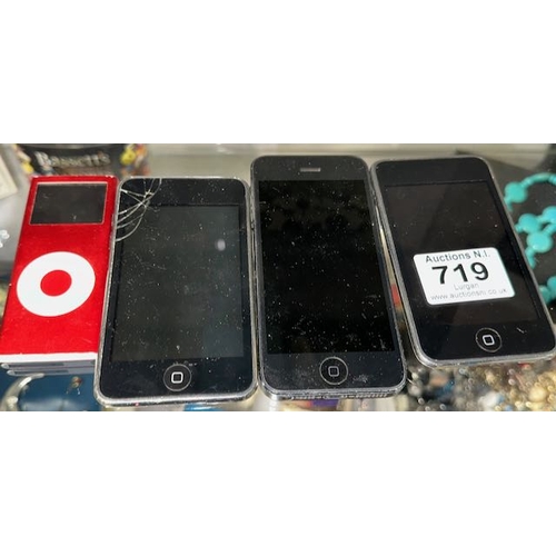 719 - Iphone + 3 x Ipods - As Seen No Chargers