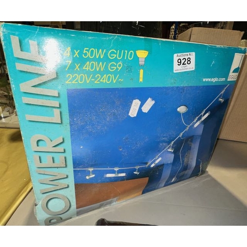 928 - Power Line Ceiling Light Set-up RRP £250