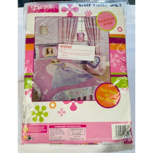 1089 - Barbie Curtain Set 66 x 54