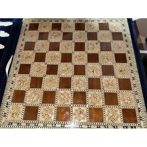 431 - Vintage Carved Detail Chess Set with Ornate Mother of Pearl Detailed Board in Case (1 Pawn Missing)