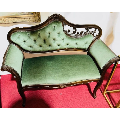 436 - Ornate Button Back 2 Seater Chair