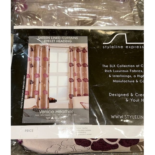 939 - Styleline Express Sateen Lined Eyelet Curtains 90 x 90 -