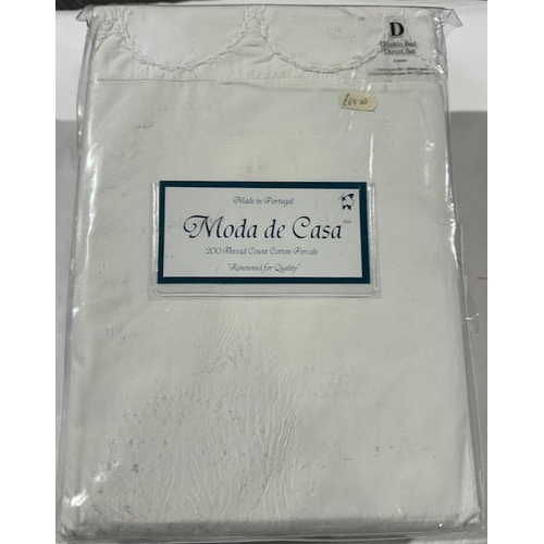 940 - Moda De Casa 200 Thread Cotton Percale Double Duvet Set RRP £65