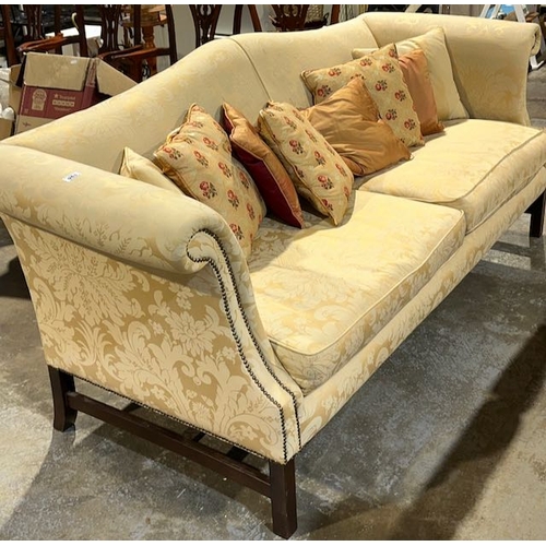 196 - Luxury Heavy Gold Damask 4 Seater Sofa on Wooden Frame with Scatter Cushions