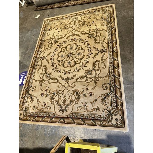 219 - Cream Pattered Rug - Approx 7.5' x 5'4