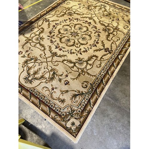 219 - Cream Pattered Rug - Approx 7.5' x 5'4