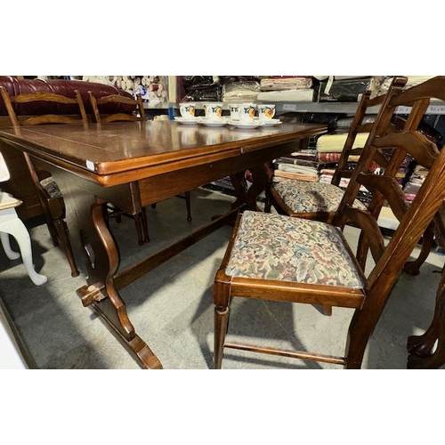 349 - Extending Dining Table & 6 Chairs