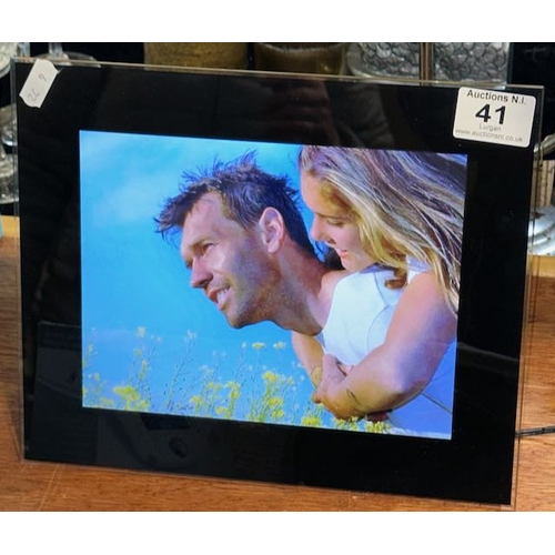 41 - Digital Photo Frame - Approx 10