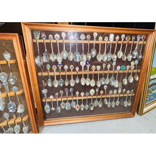 185 - 4x Full Opening Collectable Teaspoon Displays