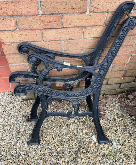 Set of Cast Bench Ends