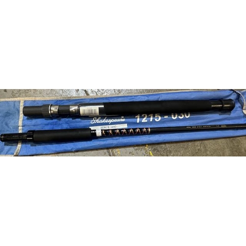 194 - 2pc Shakespeare Premier Boat 1215 030 Rod In Soft Blue Case