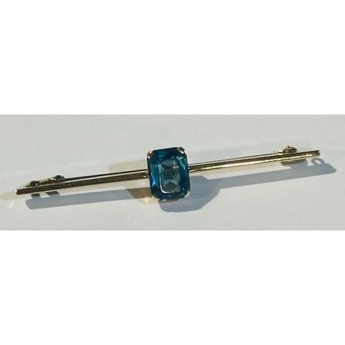 292 - 9ct Bar Brooch with Sapphire