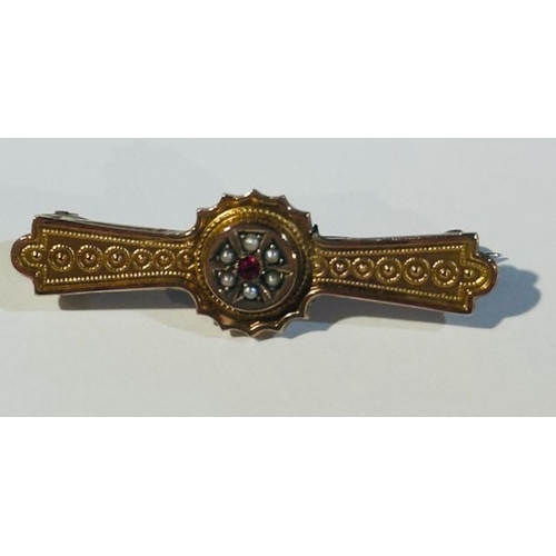 295 - Antique 9ct Brooch with Garnet & Pearl Centre