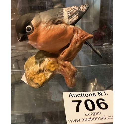 706 - Beswick Bullfinch