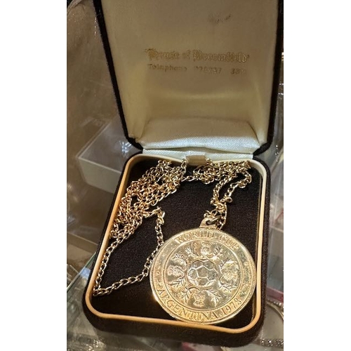 719 - Decorative Scotland World Cup Medallion On Chain