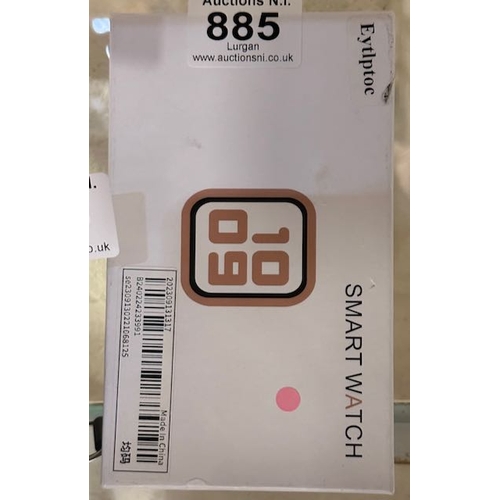 Lot 885       