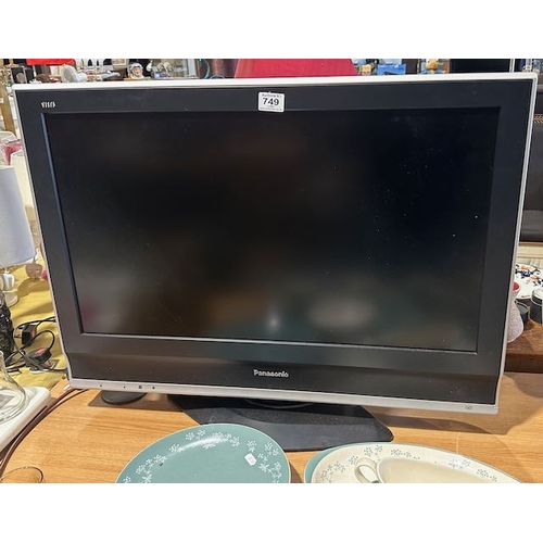 749 - Panasonic Viera 32