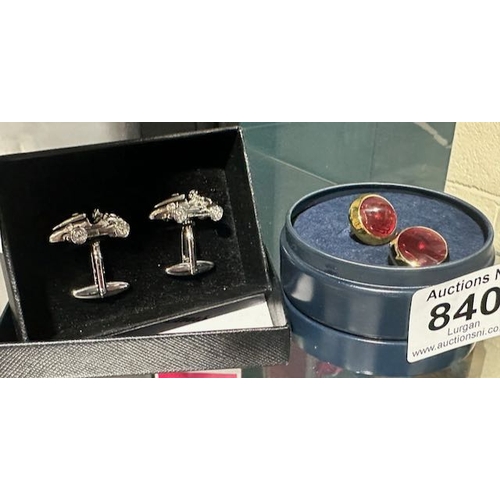 840 - 2 x Sets Of Mens Cufflinks