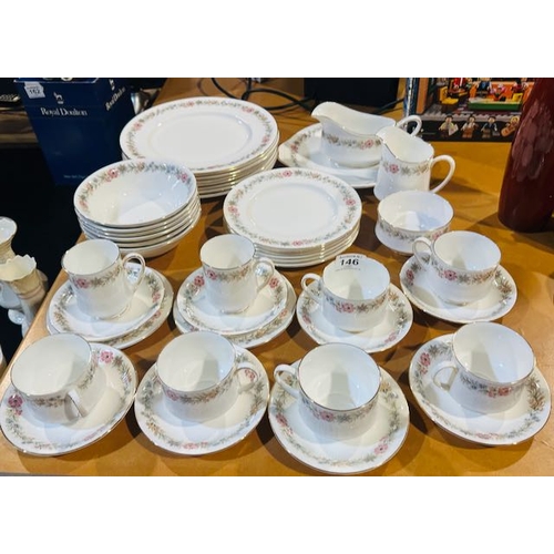 146 - Paragon Belinda Tea/Dinner Service - Appx 42 Piece