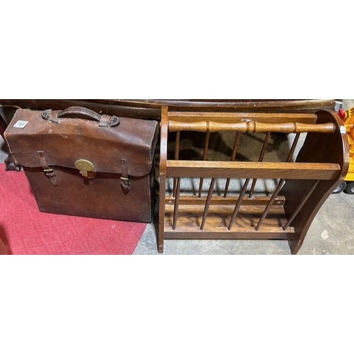 396 - Independent Archers Society Vintage Satchel + Magazine Rack