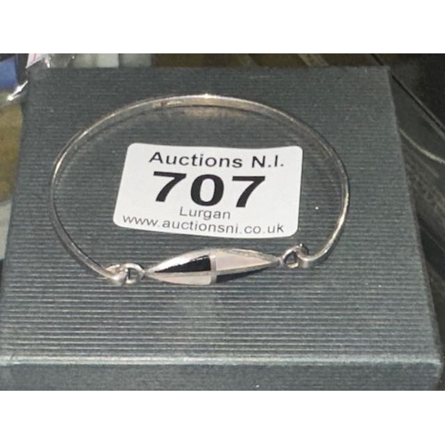 Lot 707       