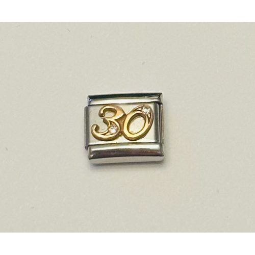 906 - Nomination '30' Celebration Charm