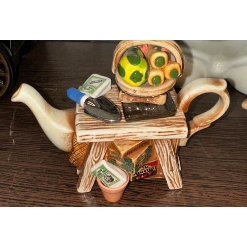 478 - Mini Cardew Teapot x3 + Trinket Box