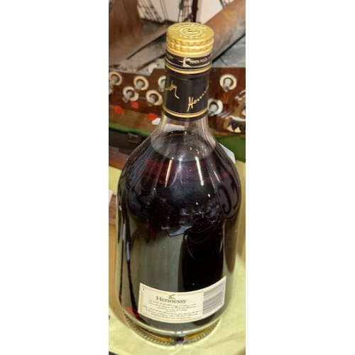 525 - Hennessy Privlege 1L