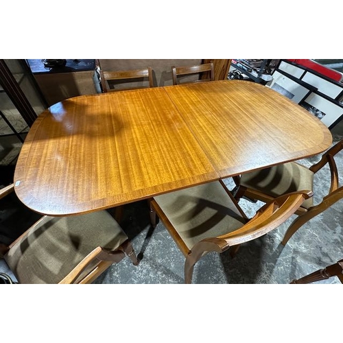 384 - Midcentury McIntosh Inlaid Extending Table On Brass Paw Feet With Set of 6 Midcentury Chairs Incl 2 ... 