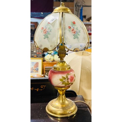 380 - Ornate Ceramic & Brass Based Table Lamp With Glass Panel Shades