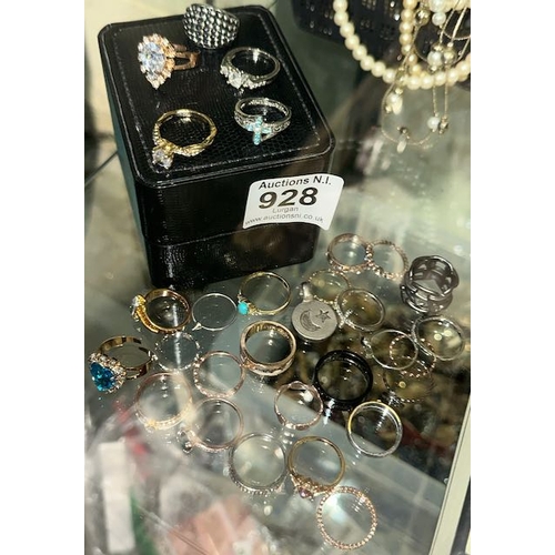 Lot 928       