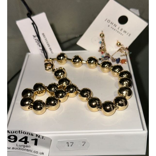 Lot 941       
