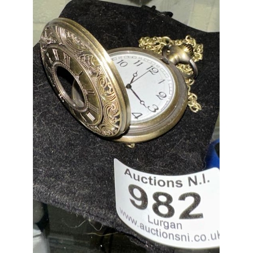 Lot 982       